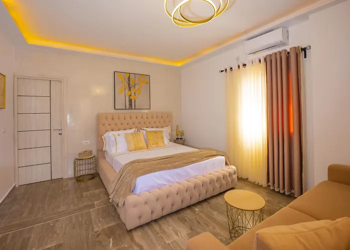 Aina * Karterados (Santorini)